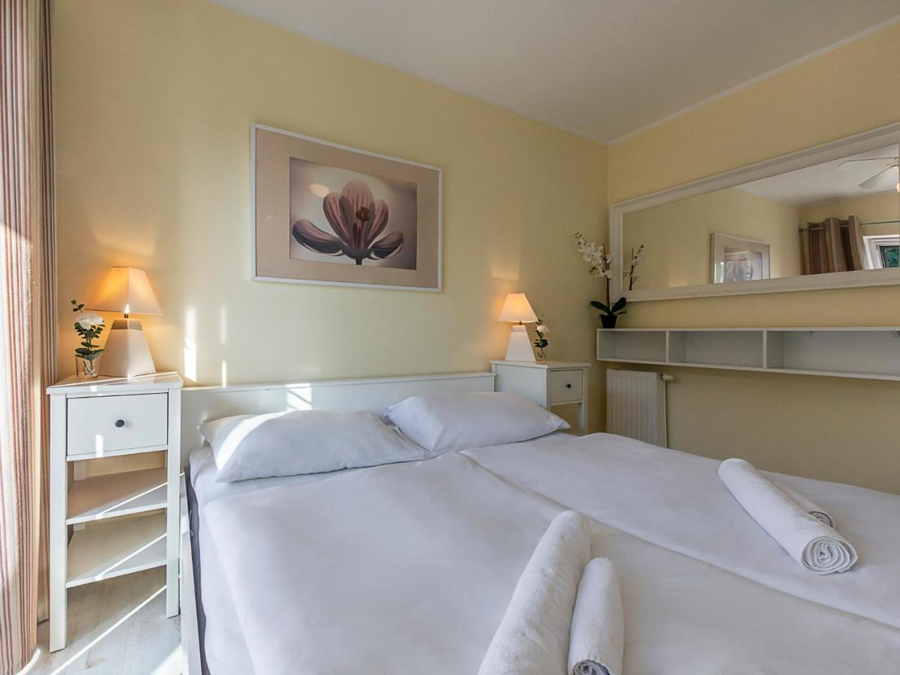 Vacationclub - Rezydencja Bursztyn Apartament 31 Swinoujscie Dış mekan fotoğraf
